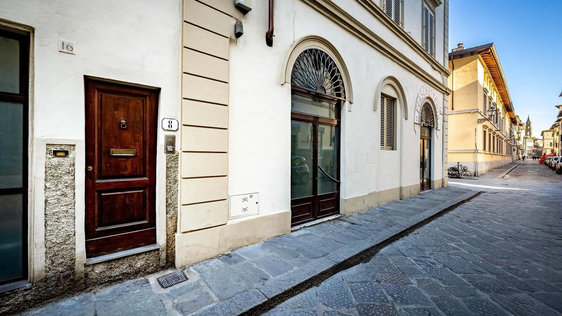 Apartment Roommo Carmine Florence